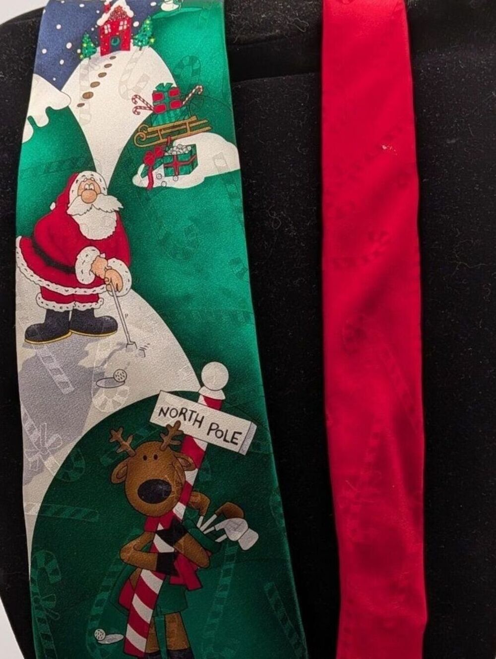 Vintage Yule Tie Greetings Silk Hallmark Santa Reindeer Christmas Golf Necktie